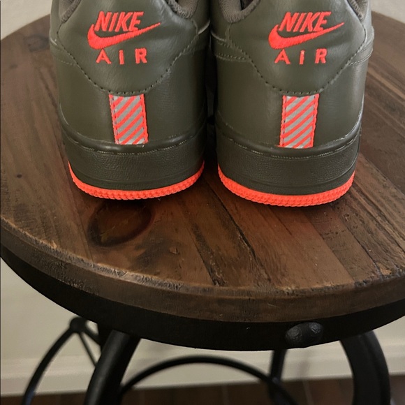 Nike Kids Sneakers in Olive and Orange - Picture 3 of 3